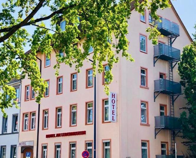 Hotel Am Ledermuseum Offenbach-sur-le-Main Extérieur photo